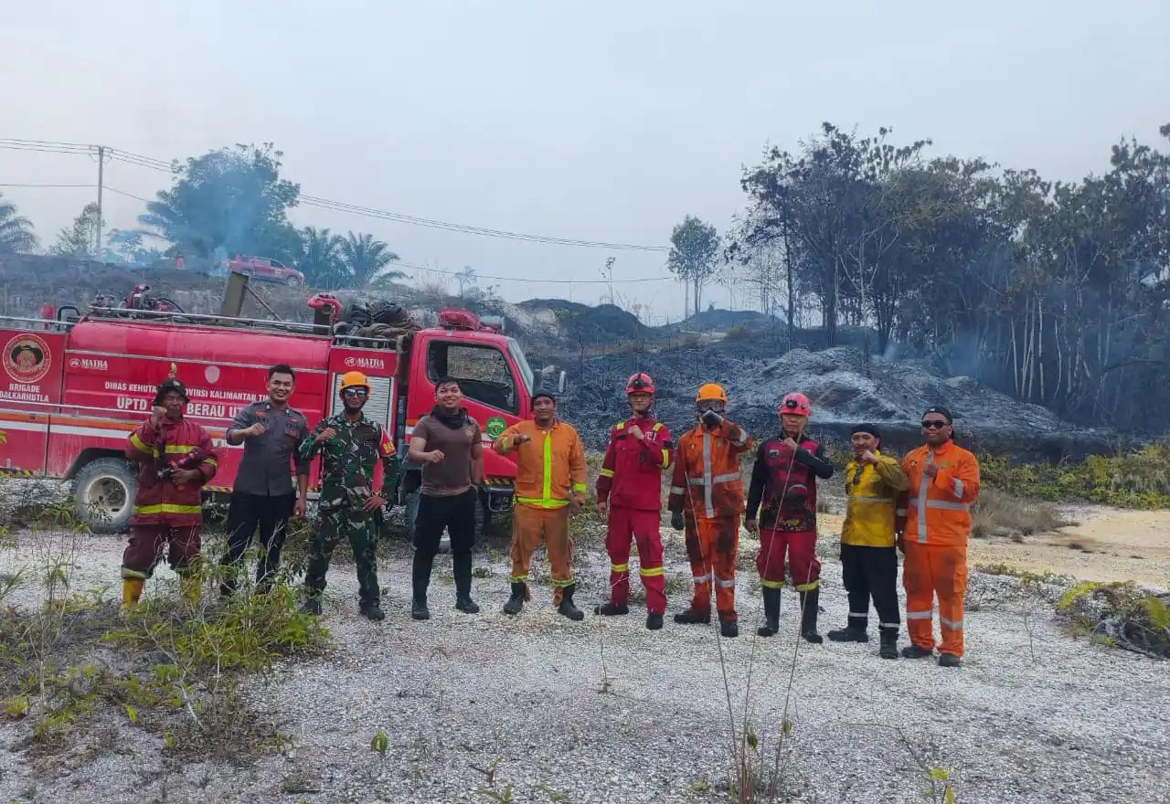 *Patroli Siaga Karhutla, Polsek Gunung Tabur Bersama KPHP Berau Utara Pantau Titik Hotspot*